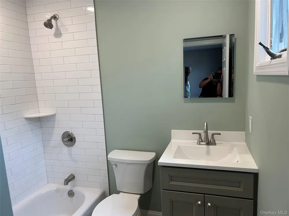 85 Ralph Avenue #2 Babylon, NY 11702