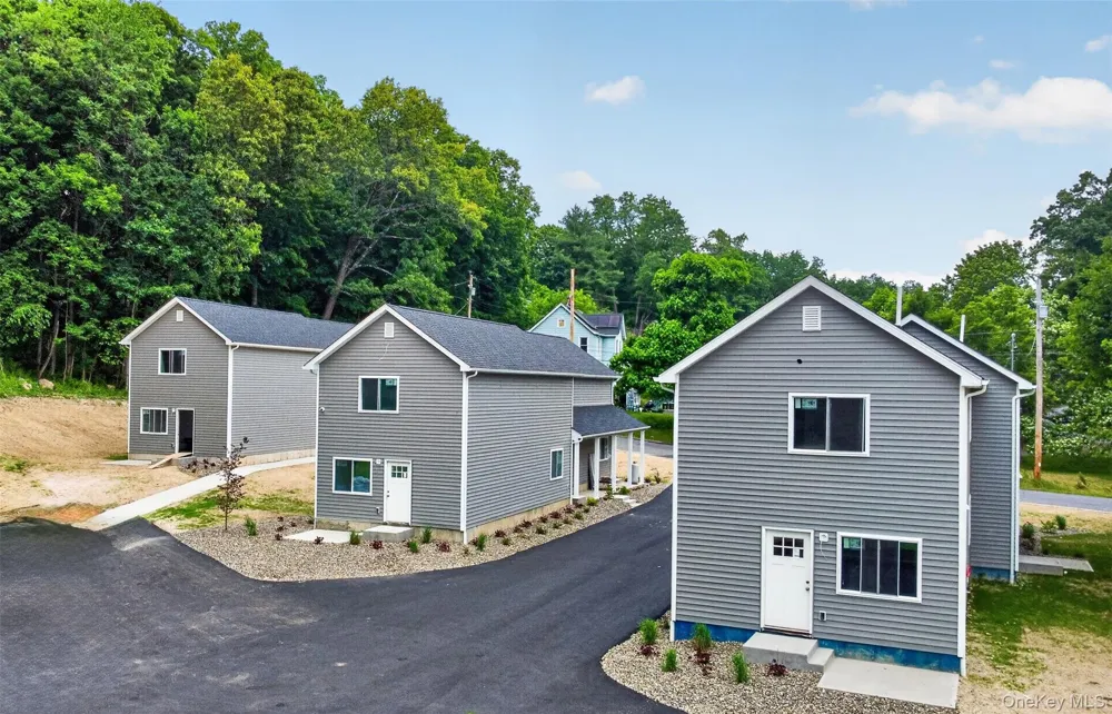17 Hooker Street Kingston, NY 12401