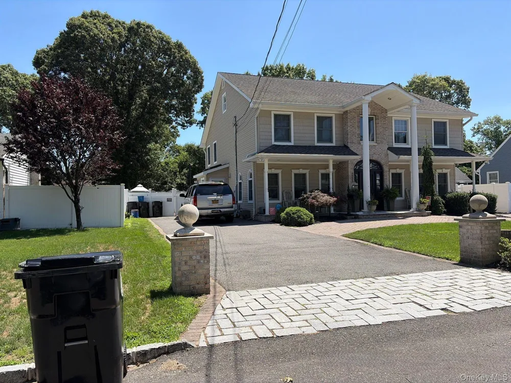 1133 Patricia Avenue West Islip, NY 11795