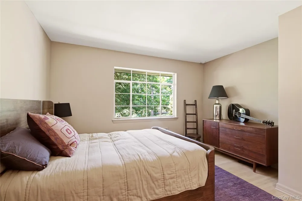 790 Bryant Avenue Roslyn Harbor, NY 11576