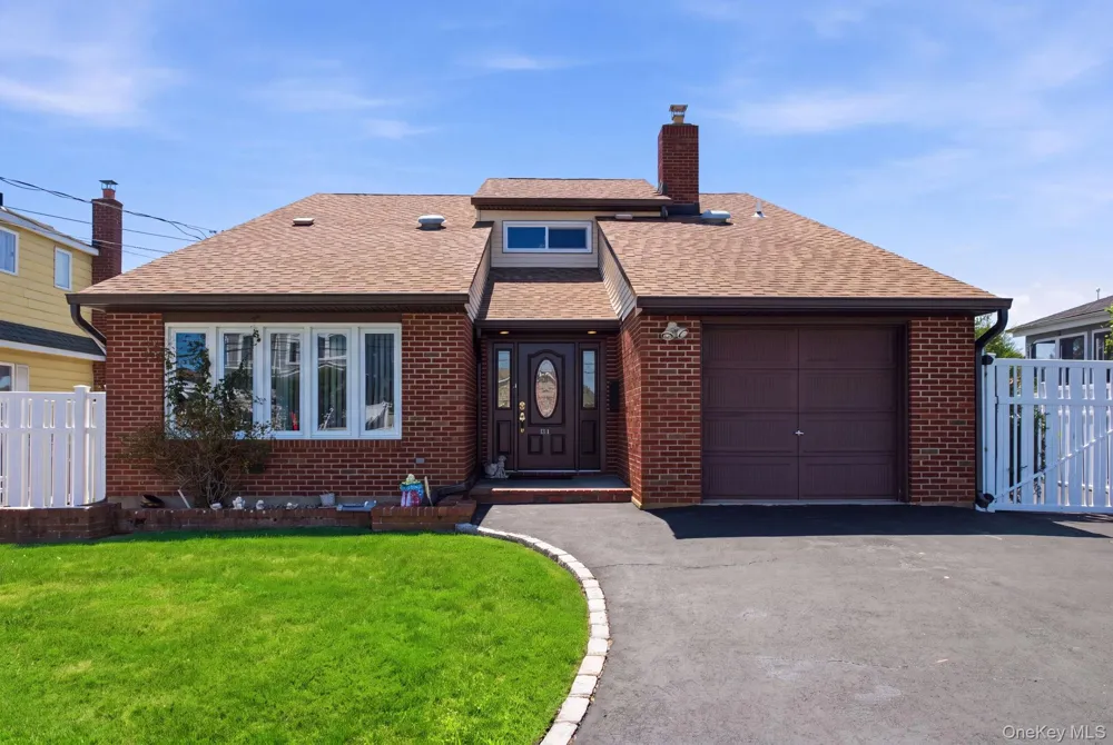 212 Shore Road Lindenhurst, NY 11757