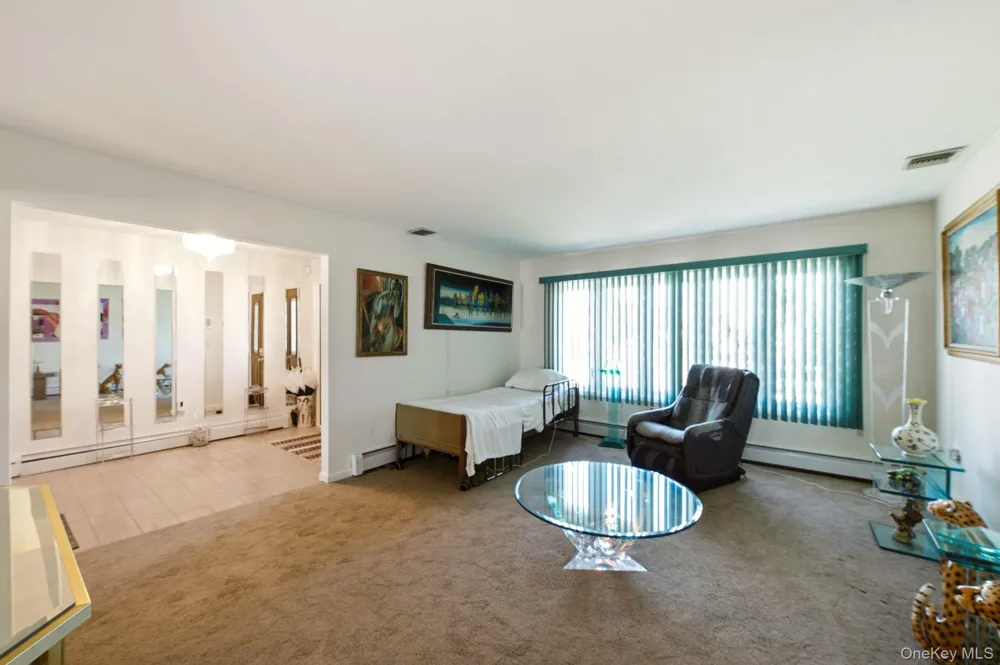 212 Shore Road Lindenhurst, NY 11757