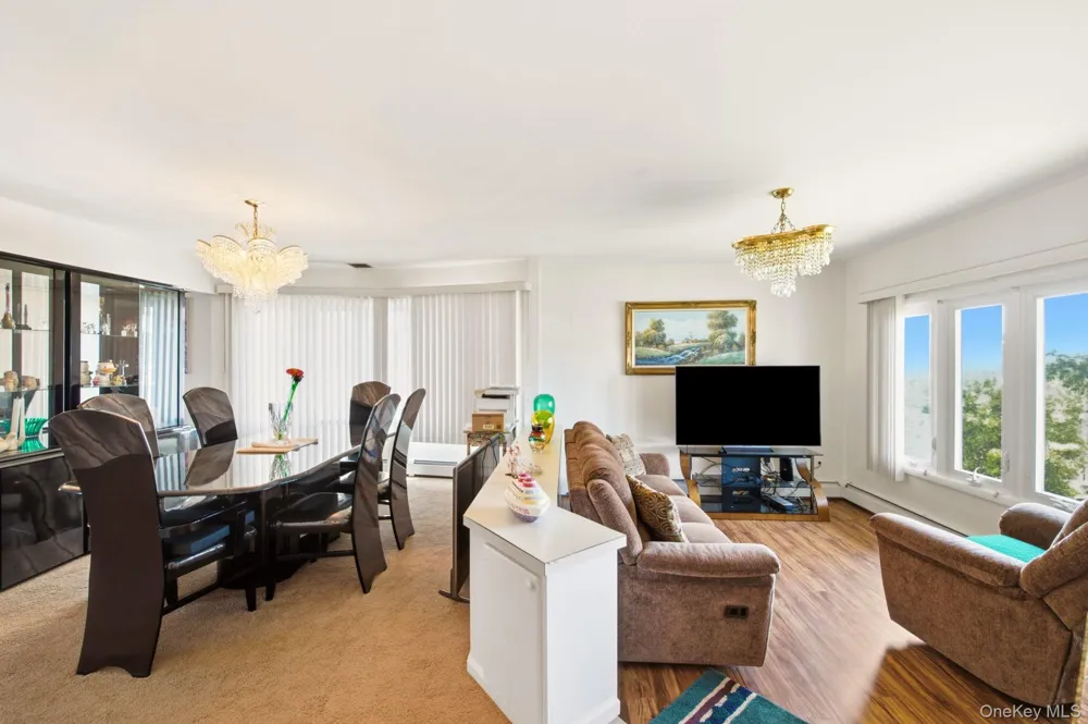 212 Shore Road Lindenhurst, NY 11757