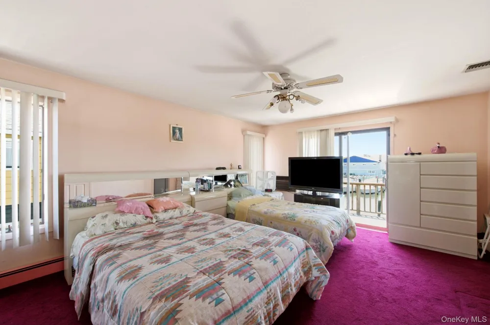 212 Shore Road Lindenhurst, NY 11757