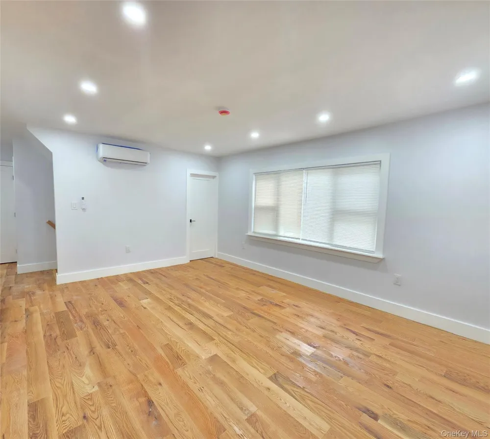 21624 132nd Avenue Jamaica, NY 11413