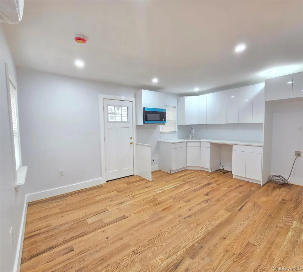 21624 132nd Avenue Jamaica, NY 11413