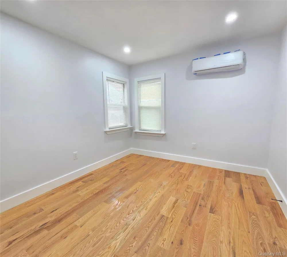 21624 132nd Avenue Jamaica, NY 11413