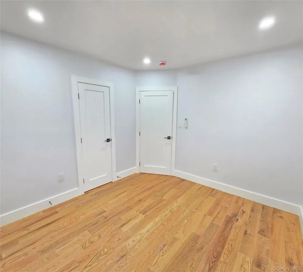 21624 132nd Avenue Jamaica, NY 11413