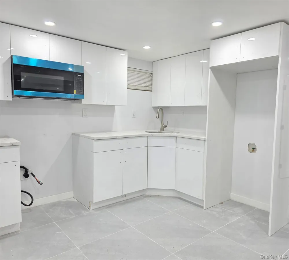 21624 132nd Avenue Jamaica, NY 11413