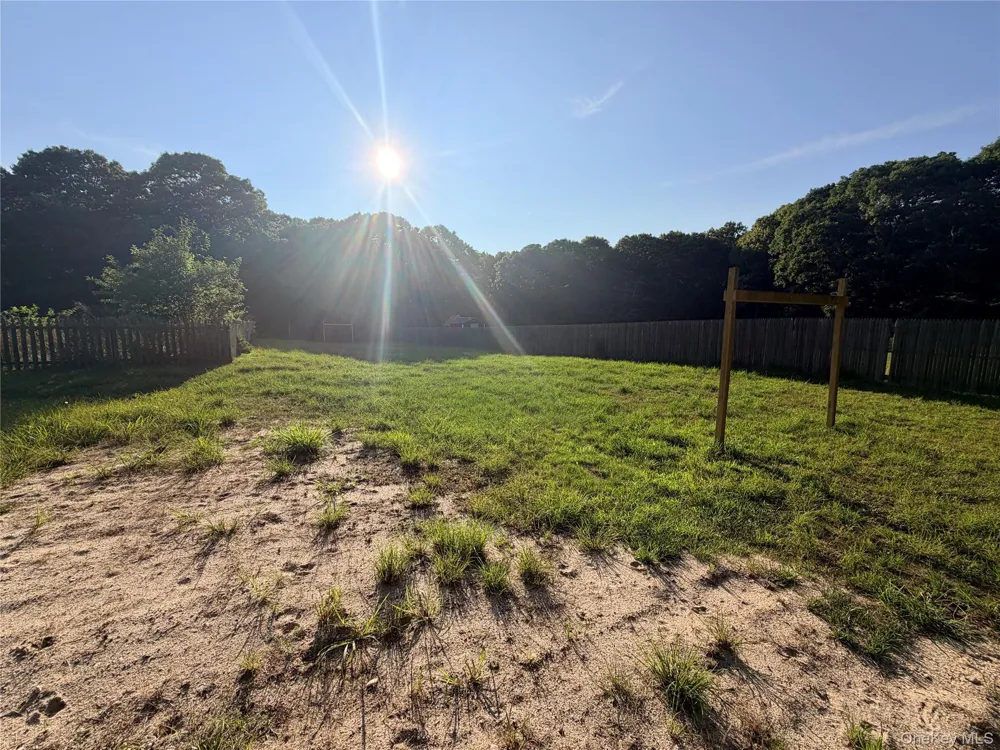 484 Magee Street Southampton, NY 11968