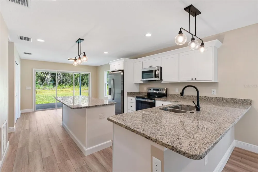 533 E ANDERSON AVENUE Bushnell, FL 33513