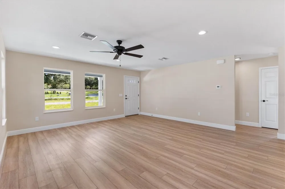 533 E ANDERSON AVENUE Bushnell, FL 33513