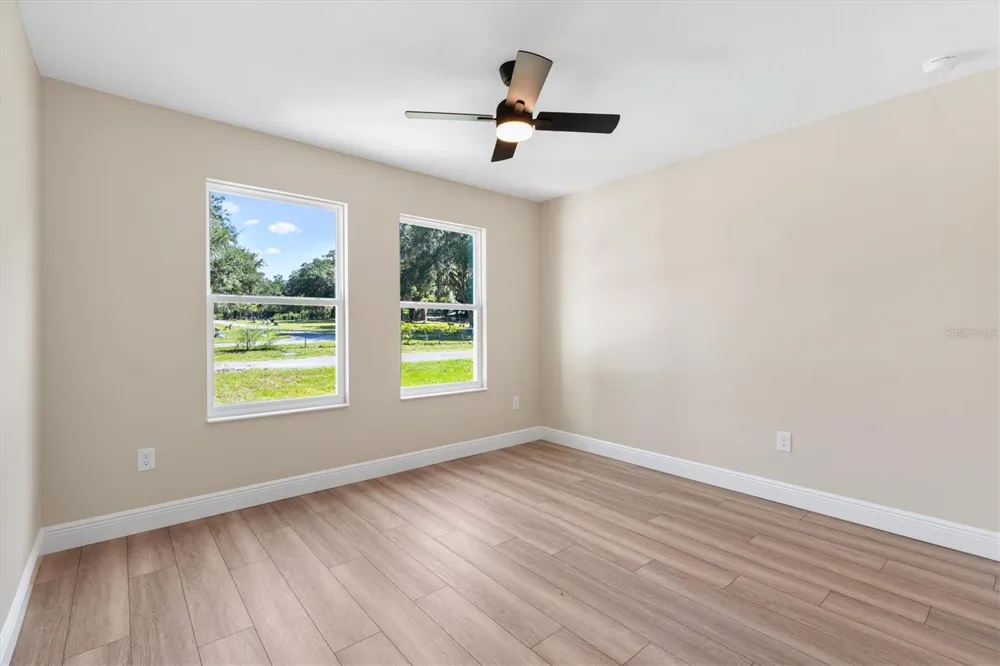 533 E ANDERSON AVENUE Bushnell, FL 33513