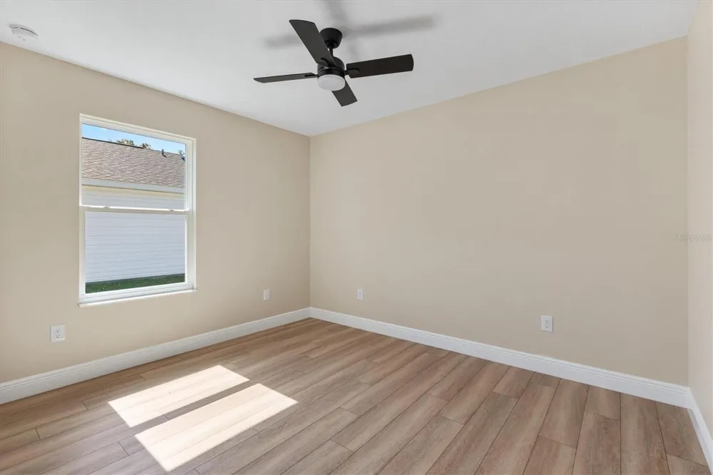 533 E ANDERSON AVENUE Bushnell, FL 33513