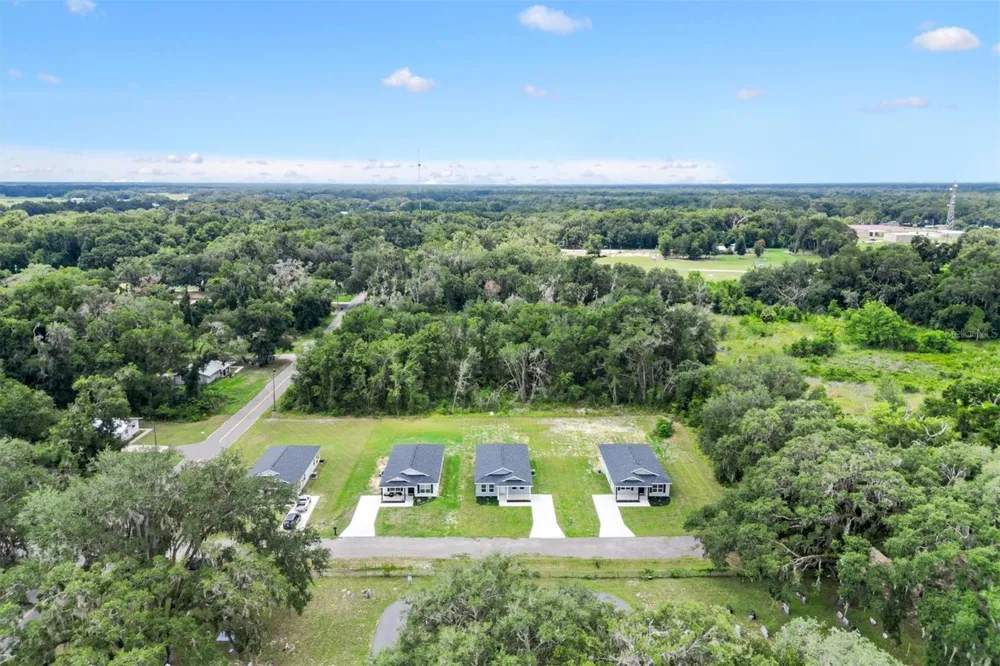533 E ANDERSON AVENUE Bushnell, FL 33513