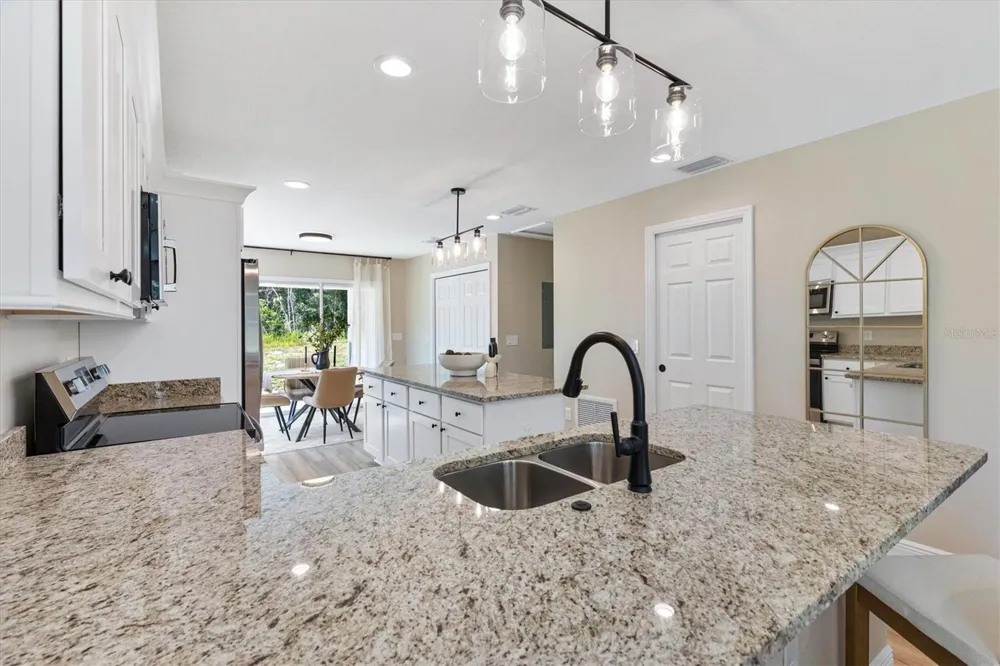 515 E ANDERSON AVENUE Bushnell, FL 33513