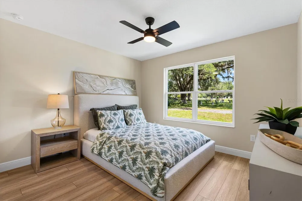 515 E ANDERSON AVENUE Bushnell, FL 33513