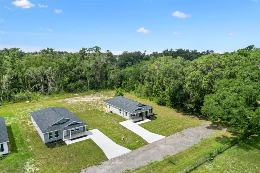 515 E ANDERSON AVENUE Bushnell, FL 33513