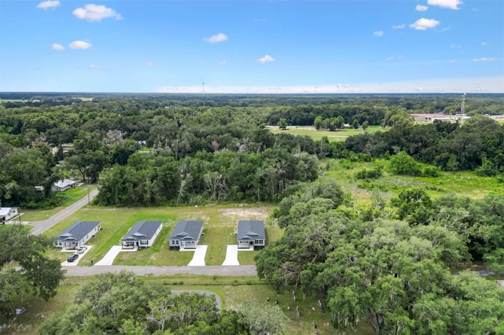 515 E ANDERSON AVENUE Bushnell, FL 33513