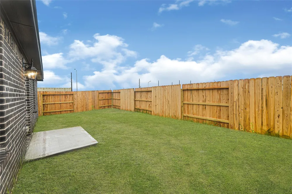 10639 Dogwood Sky Drive Beasley, TX 77417