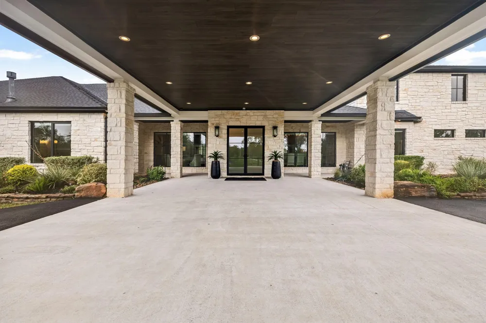 1100 Felder Road Washington, TX 77880