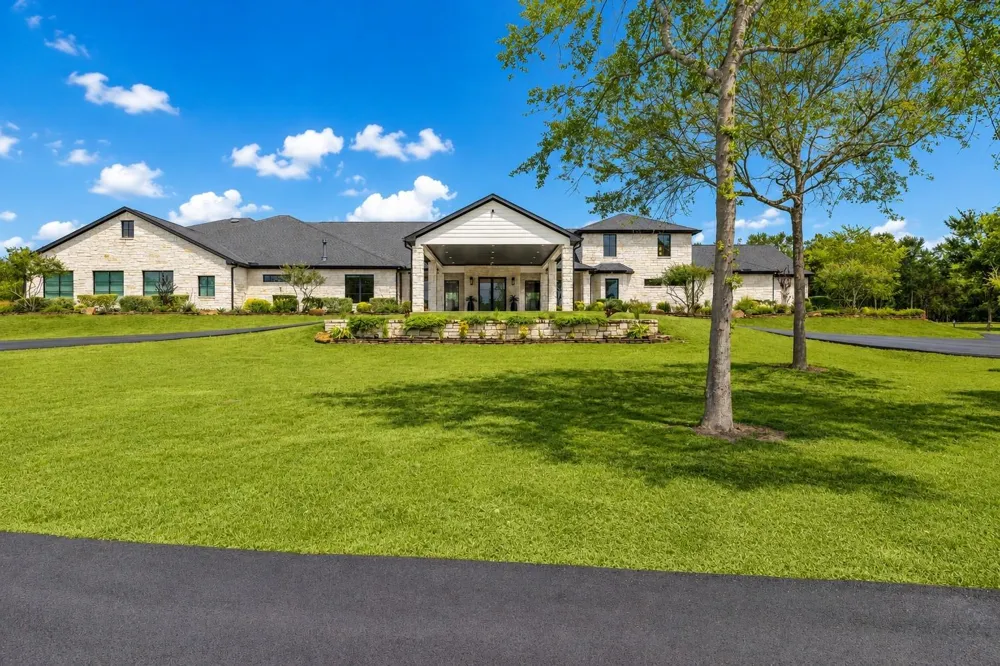 1100 Felder Road Washington, TX 77880