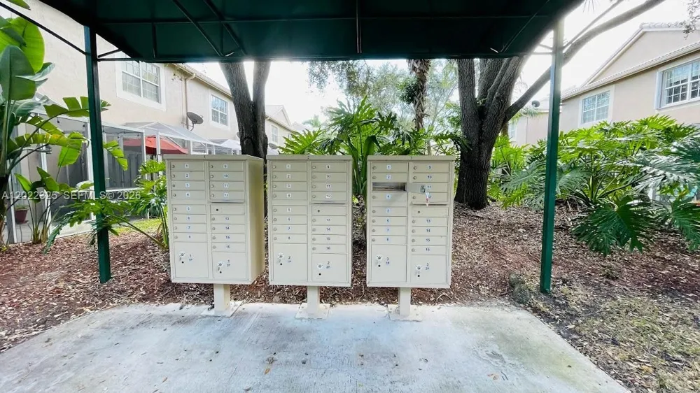1868 Salerno Cir #1868 Weston, FL 33327