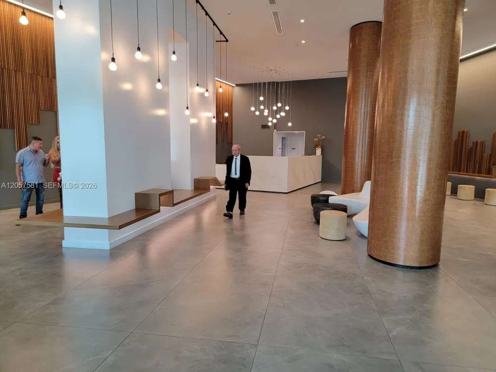 350 S Miami Ave #1515 Miami, FL 33130