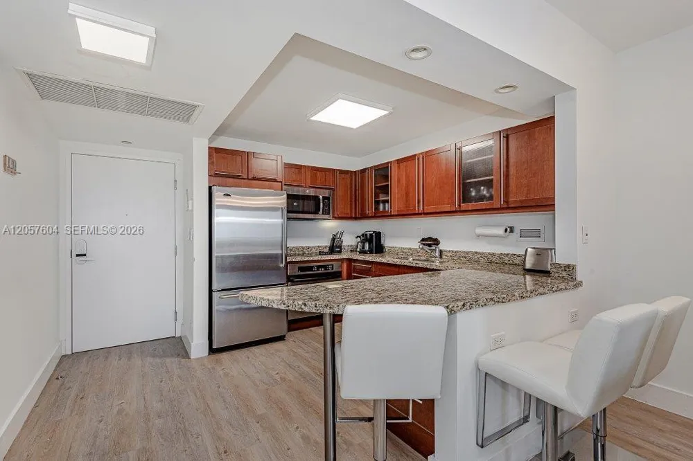 2301 Collins Ave #1528 Miami Beach, FL 33139