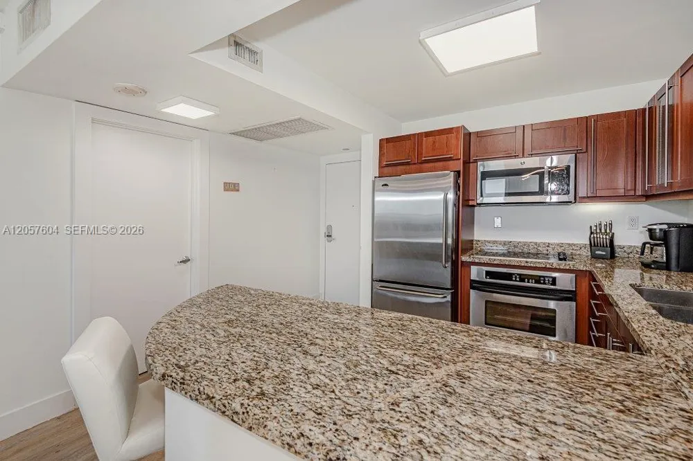 2301 Collins Ave #1528 Miami Beach, FL 33139