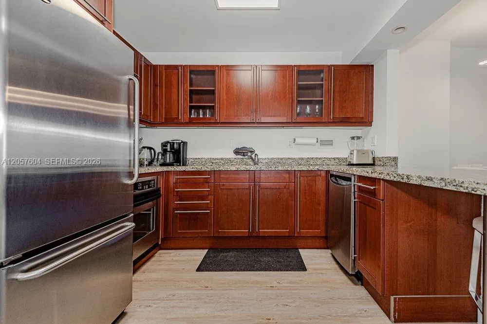 2301 Collins Ave #1528 Miami Beach, FL 33139