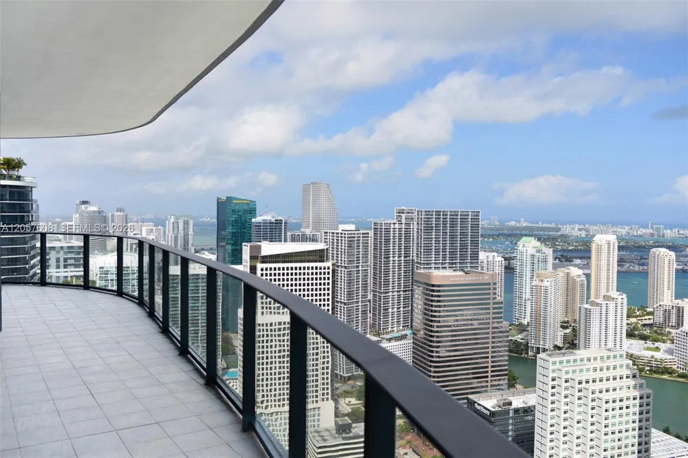 1000 Brickell Plaza #PH5907 Miami, FL 33131