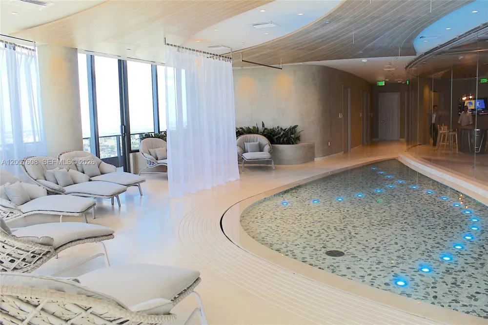 1000 Brickell Plaza #PH5907 Miami, FL 33131