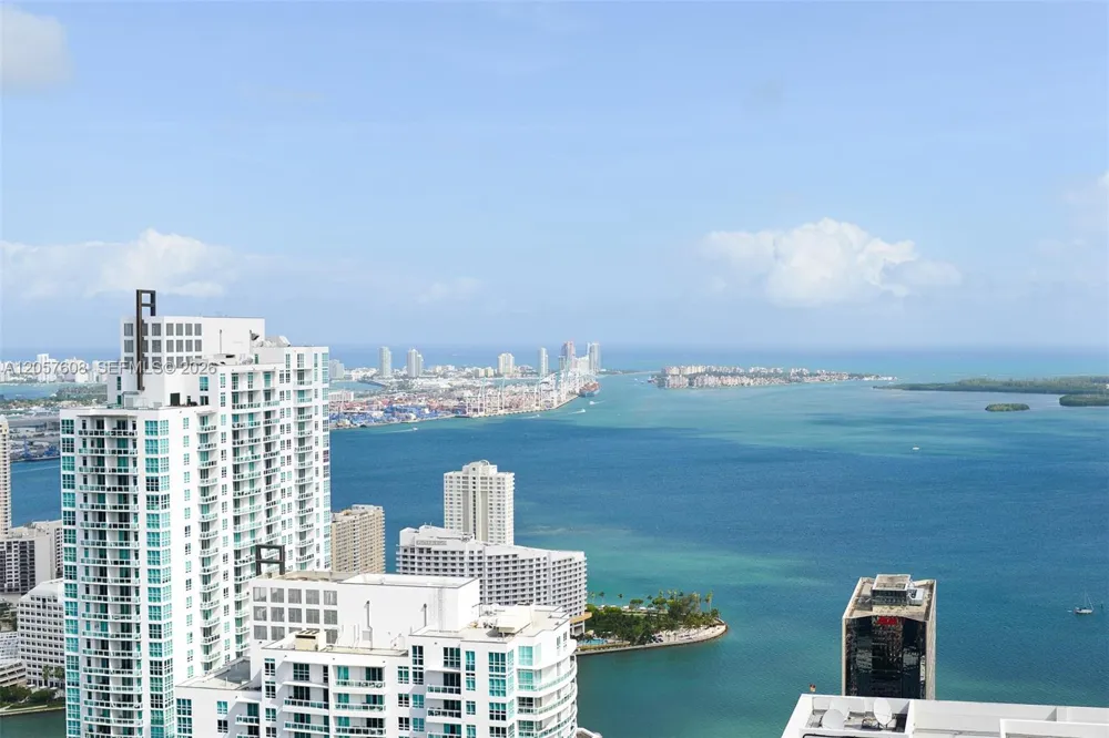 1000 Brickell Plaza #PH5907 Miami, FL 33131