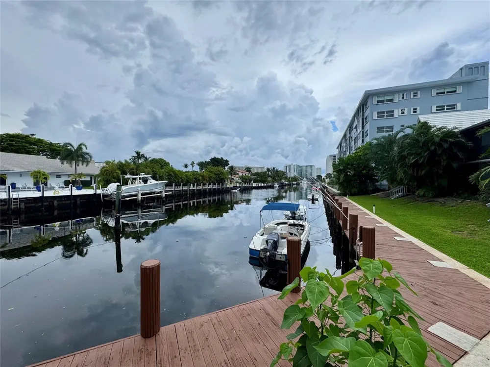 2801 NE 33RD COURT #206 Fort Lauderdale, FL 33306