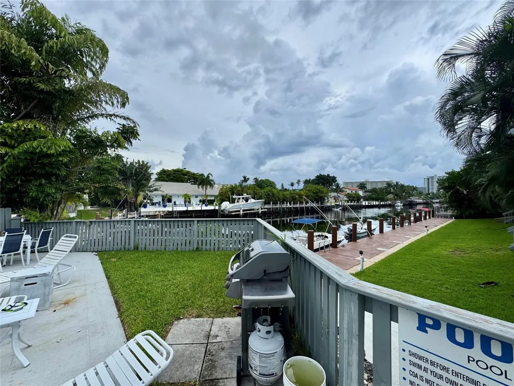 2801 NE 33RD COURT #206 Fort Lauderdale, FL 33306