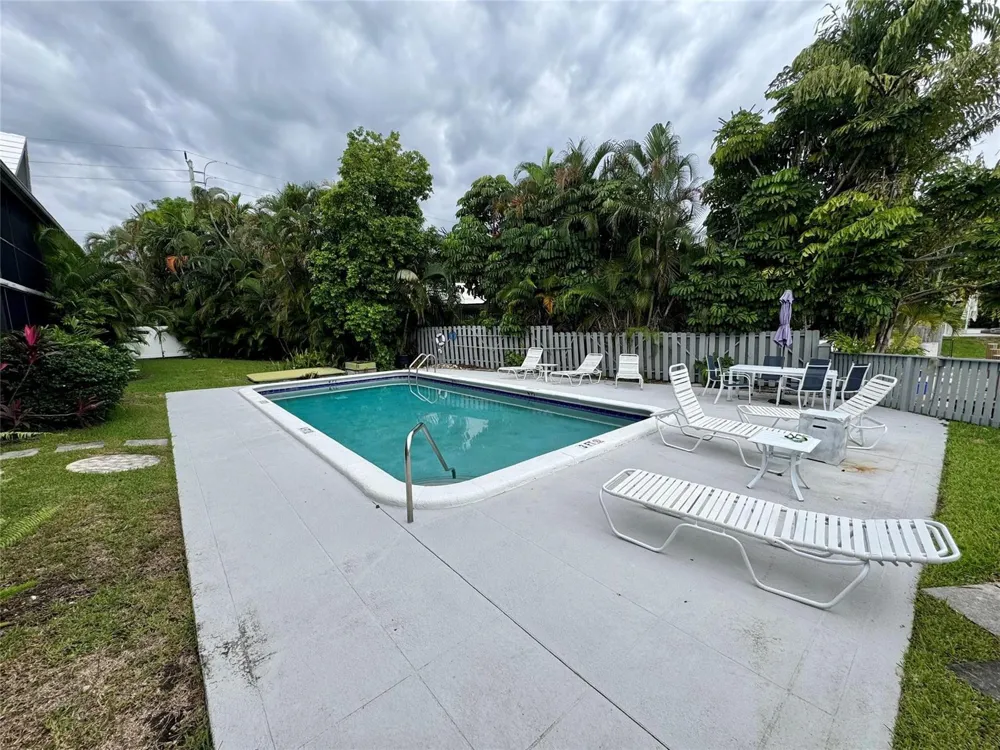 2801 NE 33RD COURT #206 Fort Lauderdale, FL 33306