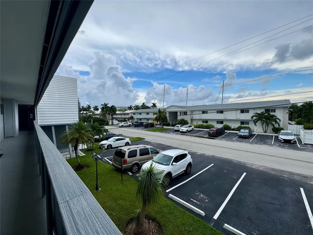2801 NE 33RD COURT #206 Fort Lauderdale, FL 33306