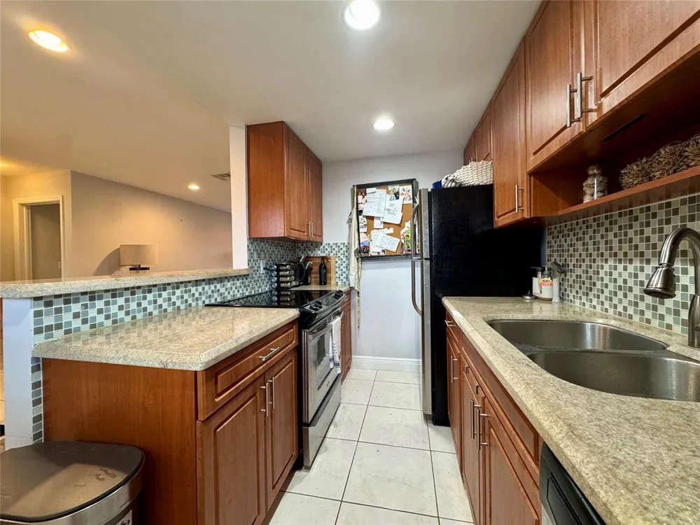 2801 NE 33RD COURT #206 Fort Lauderdale, FL 33306