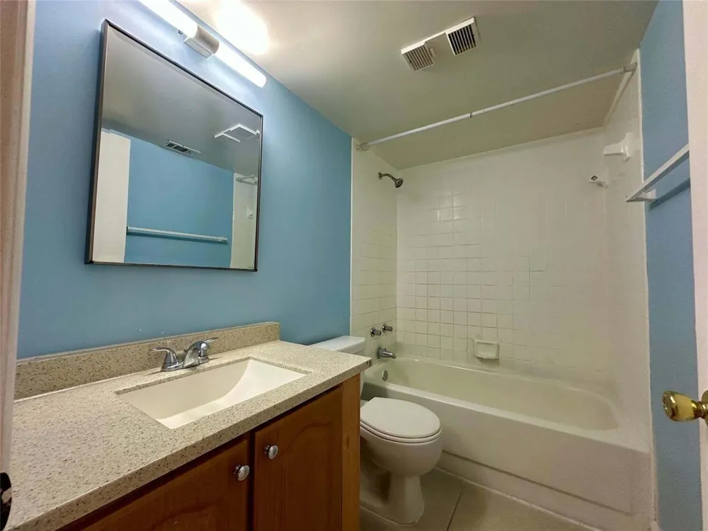 5701 RIVERSIDE DRIVE #205B6 Coral Springs, FL 33067
