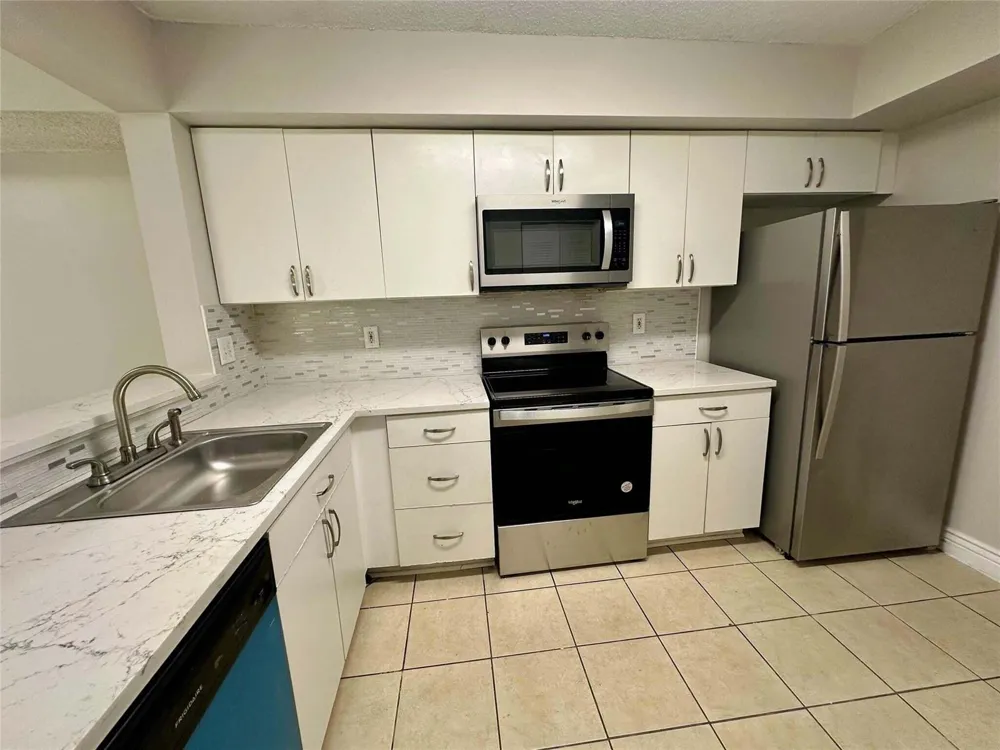 5701 RIVERSIDE DRIVE #205B6 Coral Springs, FL 33067