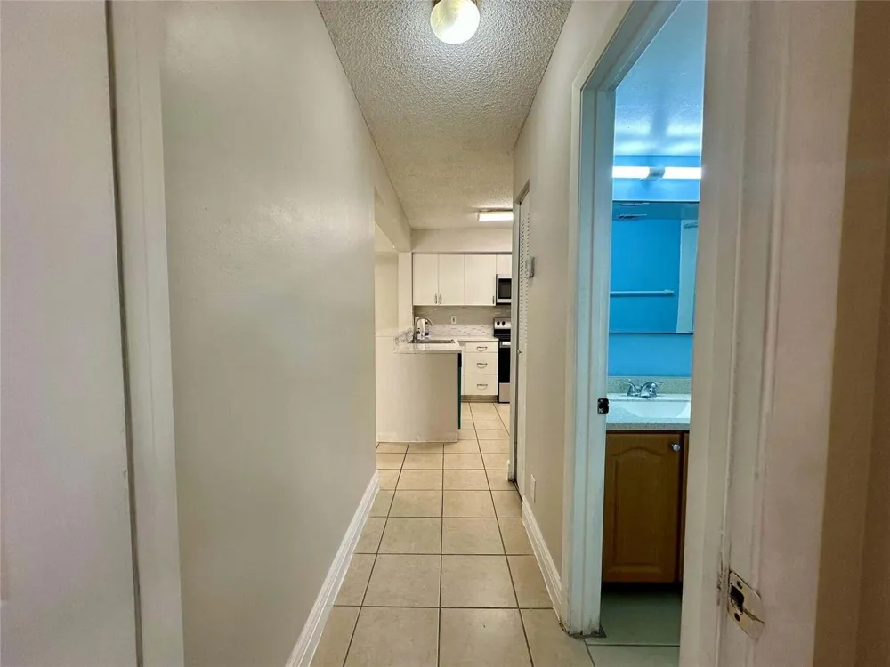 5701 RIVERSIDE DRIVE #205B6 Coral Springs, FL 33067