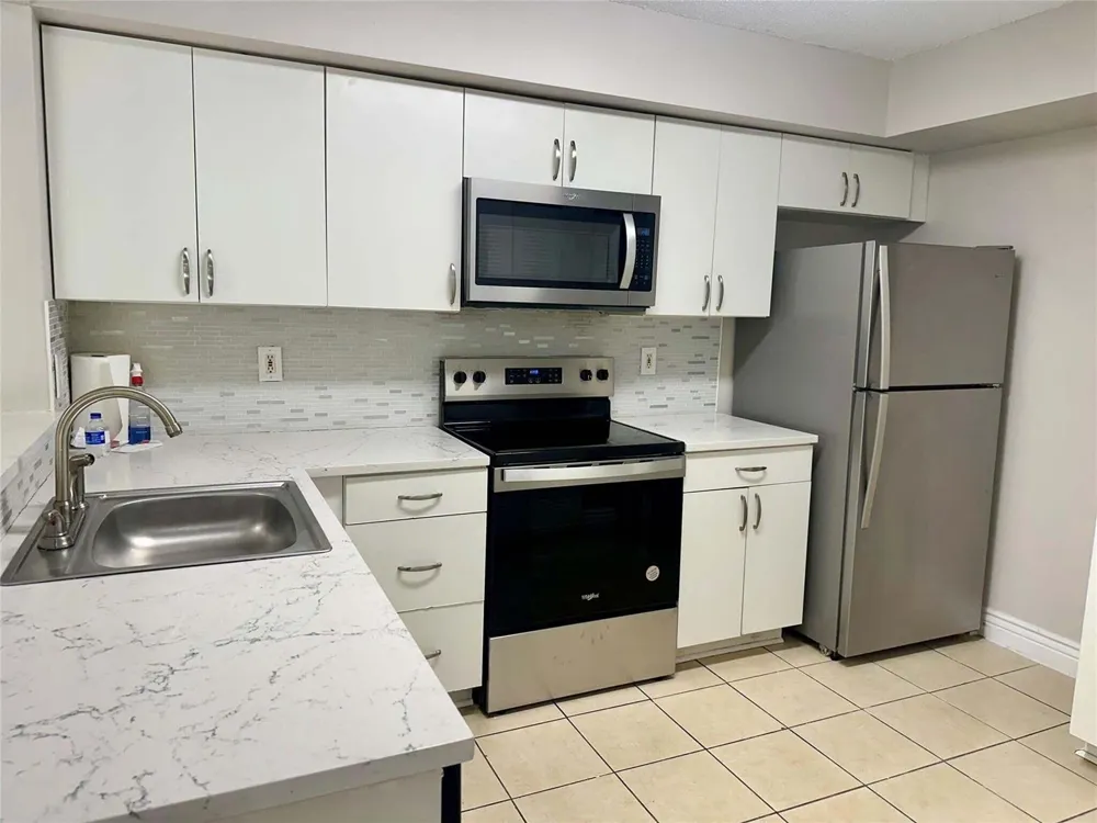 5701 RIVERSIDE DRIVE #205B6 Coral Springs, FL 33067