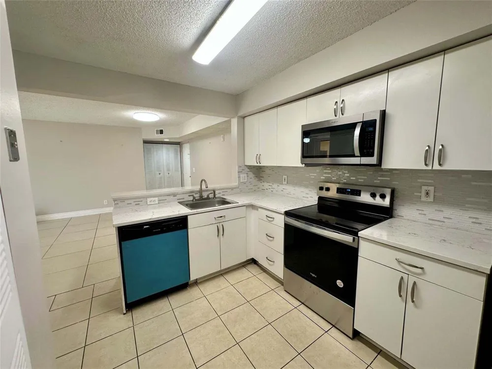 5701 RIVERSIDE DRIVE #205B6 Coral Springs, FL 33067
