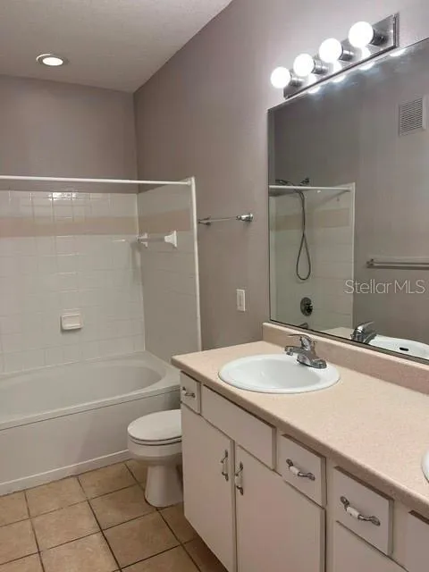 1810 E PALM AVENUE #1117 Tampa, FL 33605