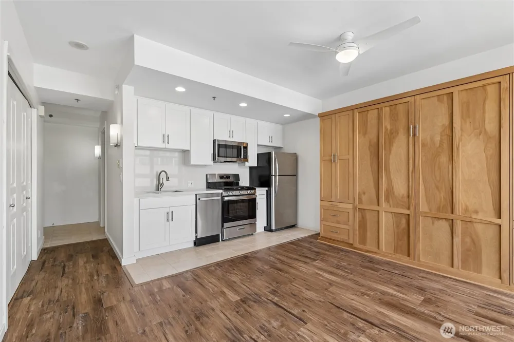 2801 1st Avenue #705 Seattle, WA 98121