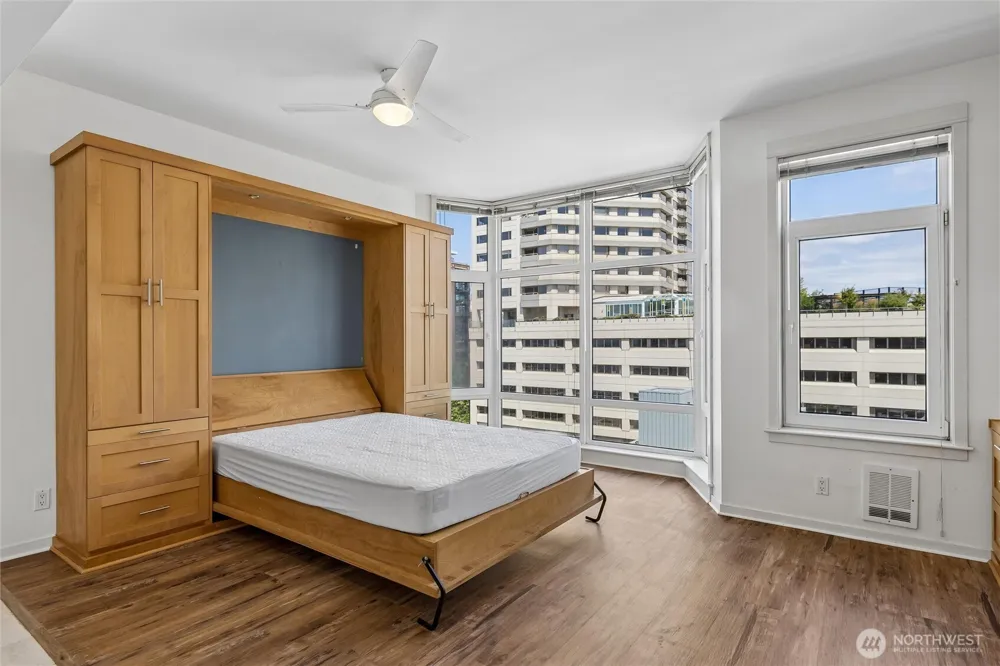 2801 1st Avenue #705 Seattle, WA 98121