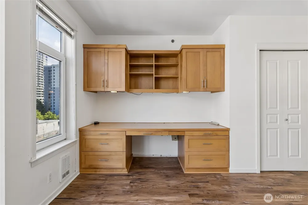 2801 1st Avenue #705 Seattle, WA 98121
