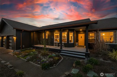 1802 Fairview Court
