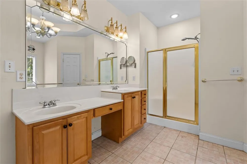 9790 Court Lynn Lane Winston, GA 30187